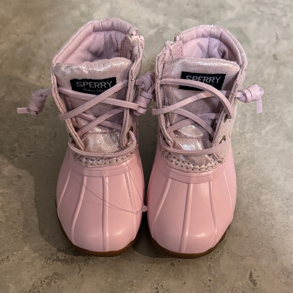 Sperry Kids Light Pink Duck Boots